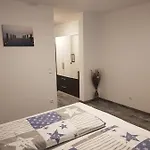 Sunny\'S Hotel & Residence